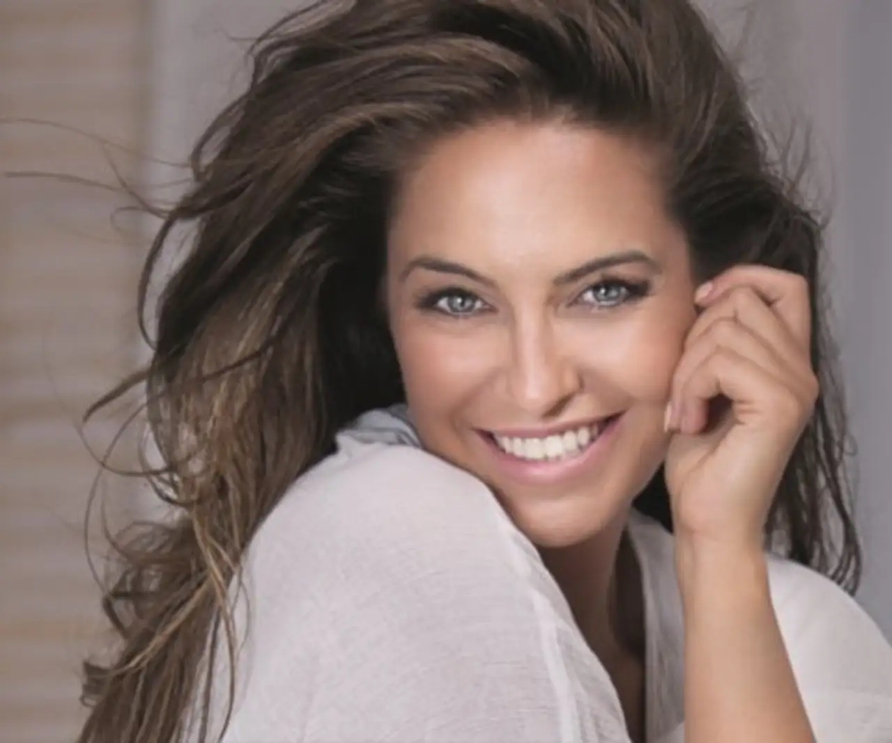 Ontdek hoe Apollo Beauty uitblinkt in huidverbetering met de Fractional Laser – bekroond in ForYou Magazine.